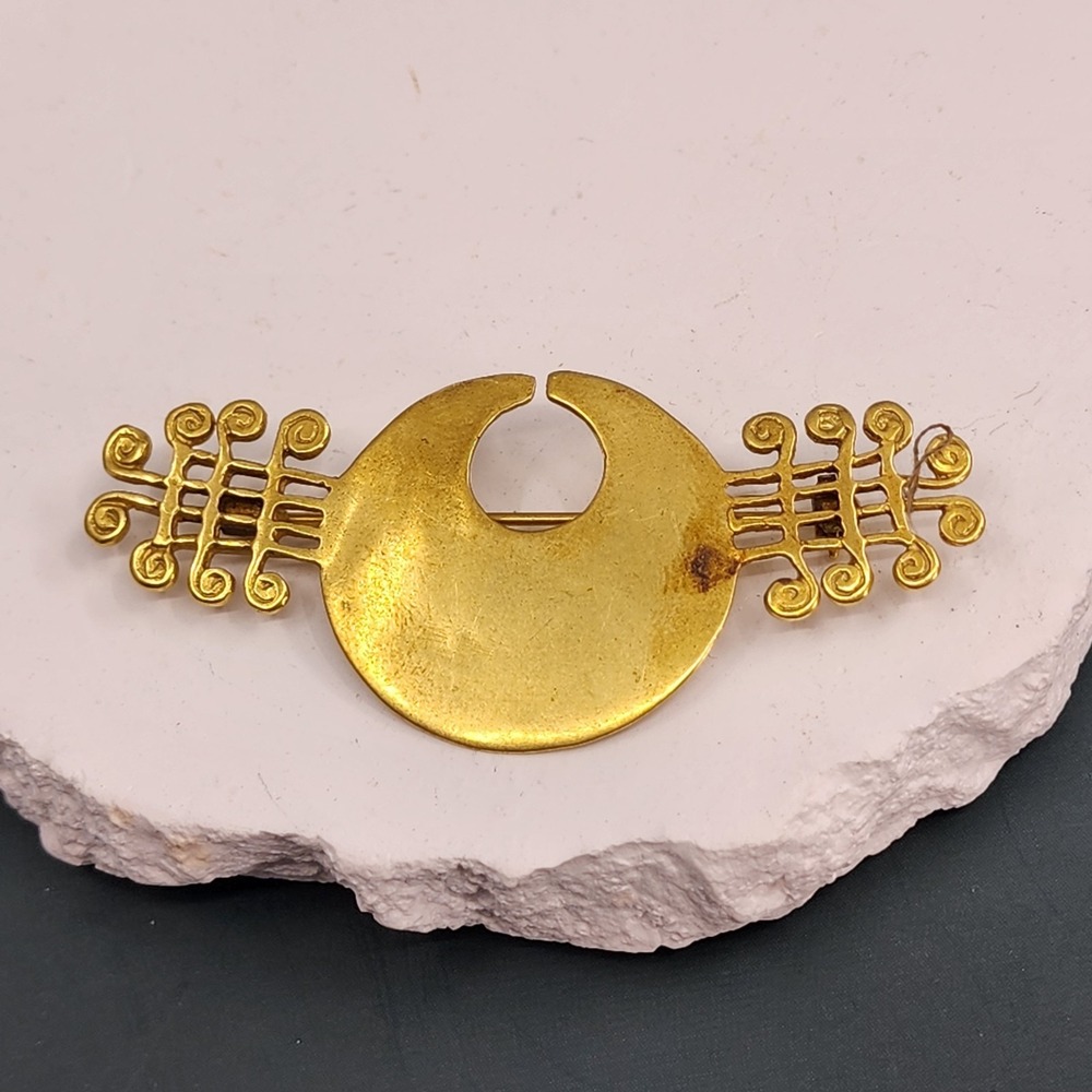 Vintage 24K Gold Plated GG Abstract Modernist Scroll Brooch Pin Statement Piece